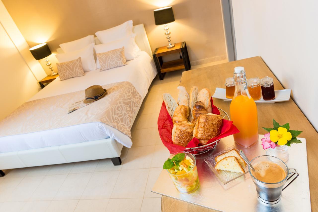 Villa Renaissance Ngor Екстериор снимка