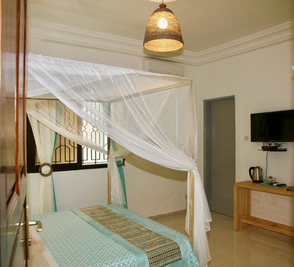 Villa Renaissance Ngor Екстериор снимка