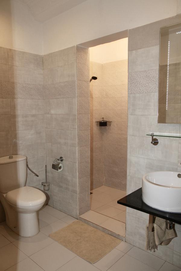 Villa Renaissance Ngor Екстериор снимка